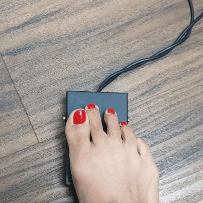 Operating foot pedal for LED lamp for LED/UV lash application